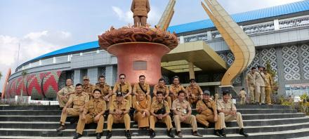 KADES DAN PERANGKAT DESA IKUTI SARASEHAN KADES SE JAWA TENGAH